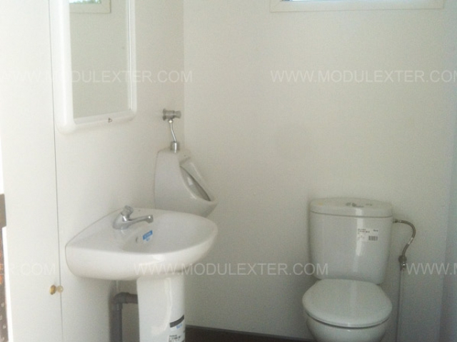 Aseo de madera Reno Calonge vista interior