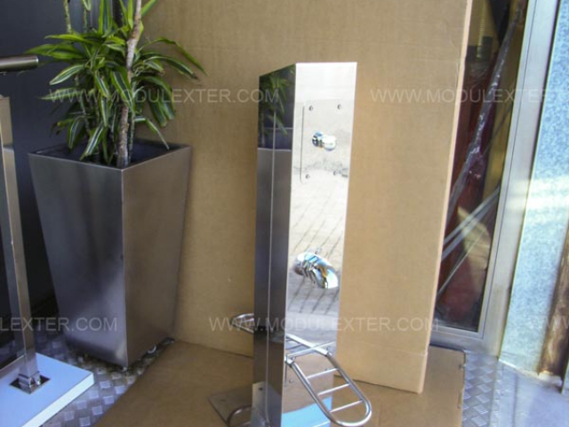 Lavapies inox con reposapies vista 1