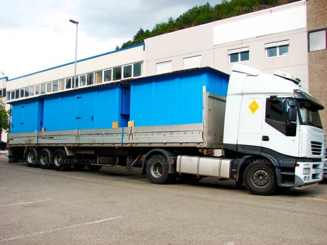 Transporte Chiringuito de madera Ibiza y aseo Reno Holanda