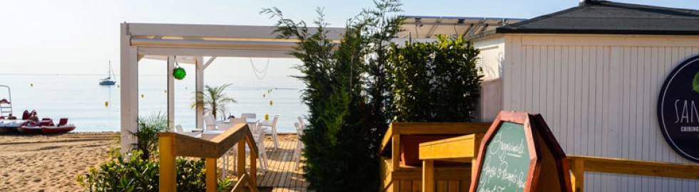 Chiringuito de madera pergola y pasarela Palamos Chiringuito de madera pergola y pasarela Palamos