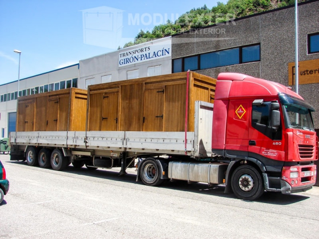 Transporte aseos de madera
