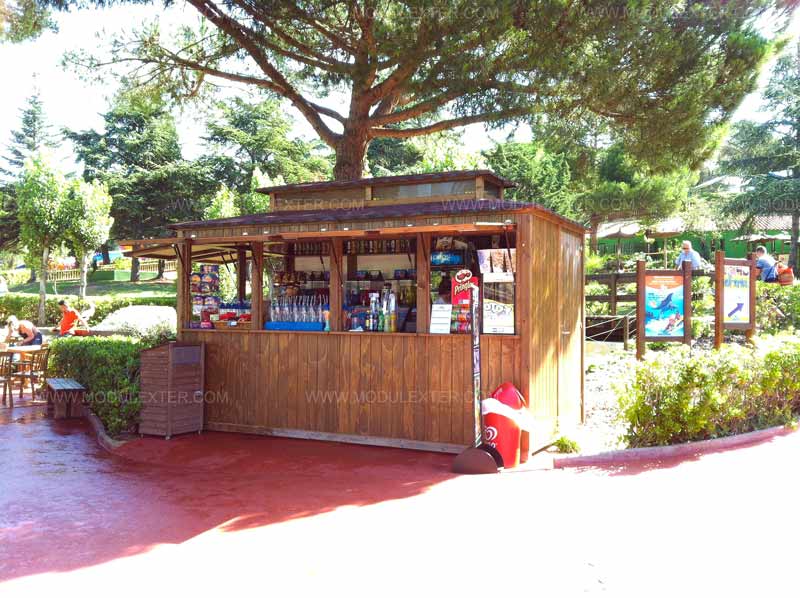 Chiringuito de madera Ibiza Marineland vista 3